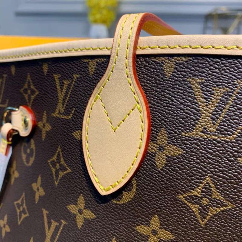 Neverfull 32 deals cm